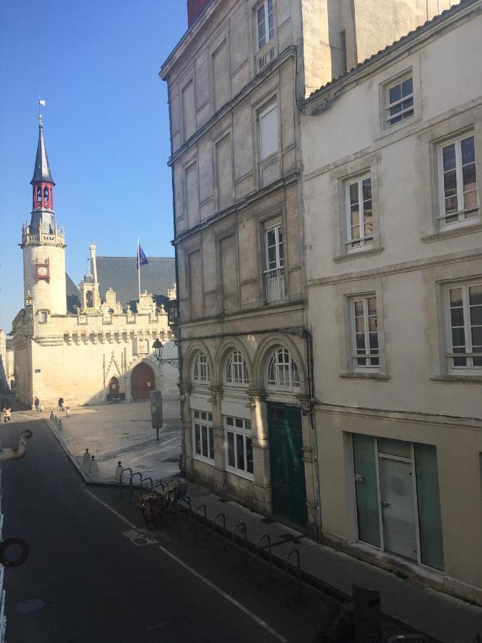 De 3 Et Parking Apartment *