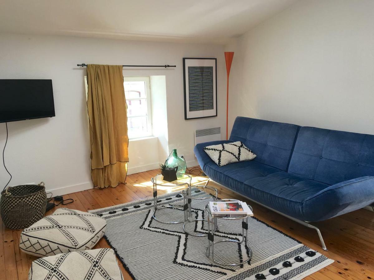 De 3 Et Parking Apartment *